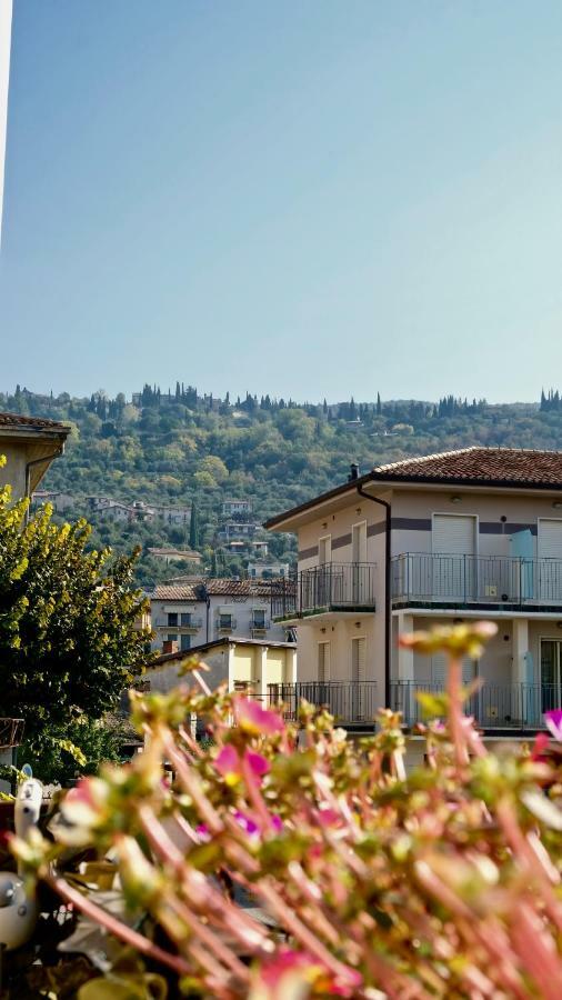 Boutique Apartment Ca Tulles Torri Del Benaco Exterior foto